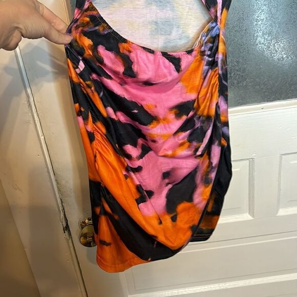 Women’s Orange Black and Pink Tie Dye Twist Cut Out Mini Dress Size Medium - Picture 3 of 5